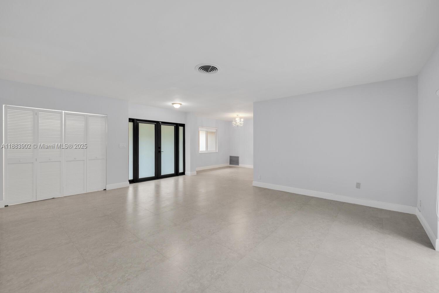 COUNTRY CLUB GROVE PT 4 - Residential Lease