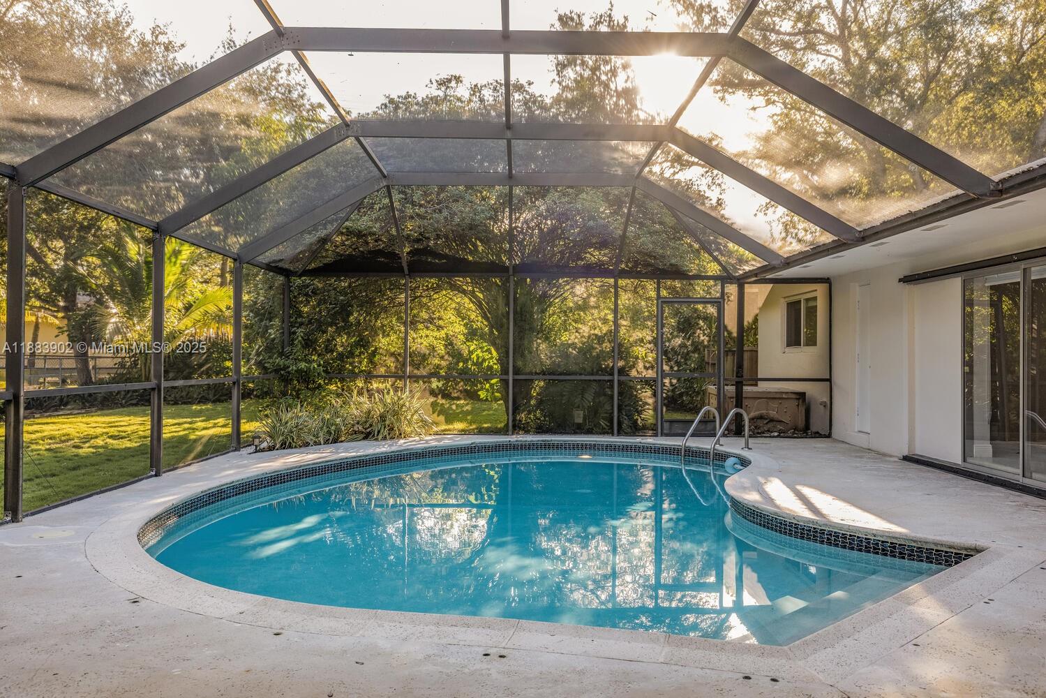 COUNTRY CLUB GROVE PT 4 - Residential Lease