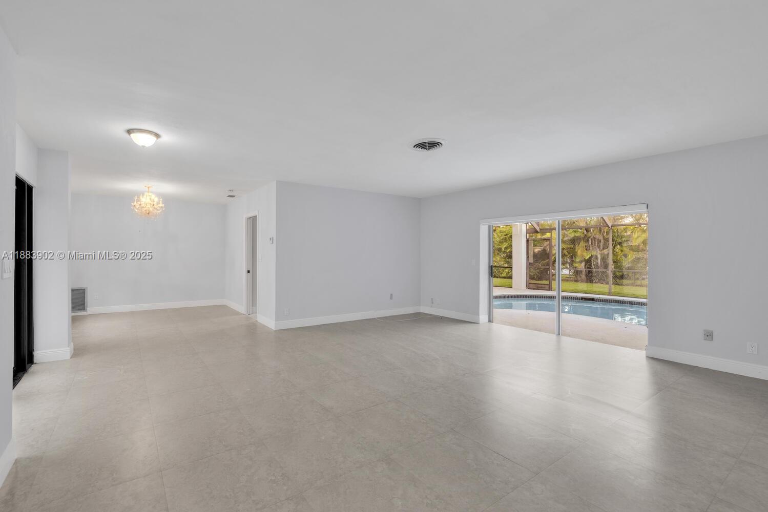 COUNTRY CLUB GROVE PT 4 - Residential Lease