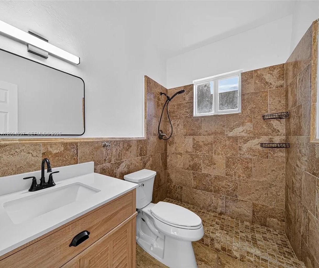 BRICKELL HAMMOCK UNIT NO - Residential