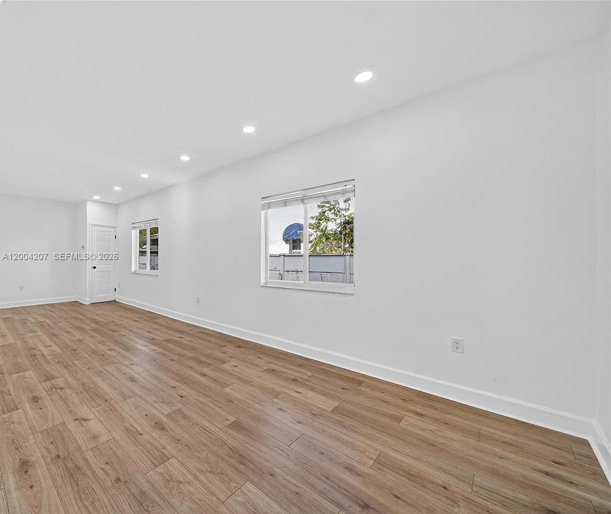 BRICKELL HAMMOCK UNIT NO - Residential