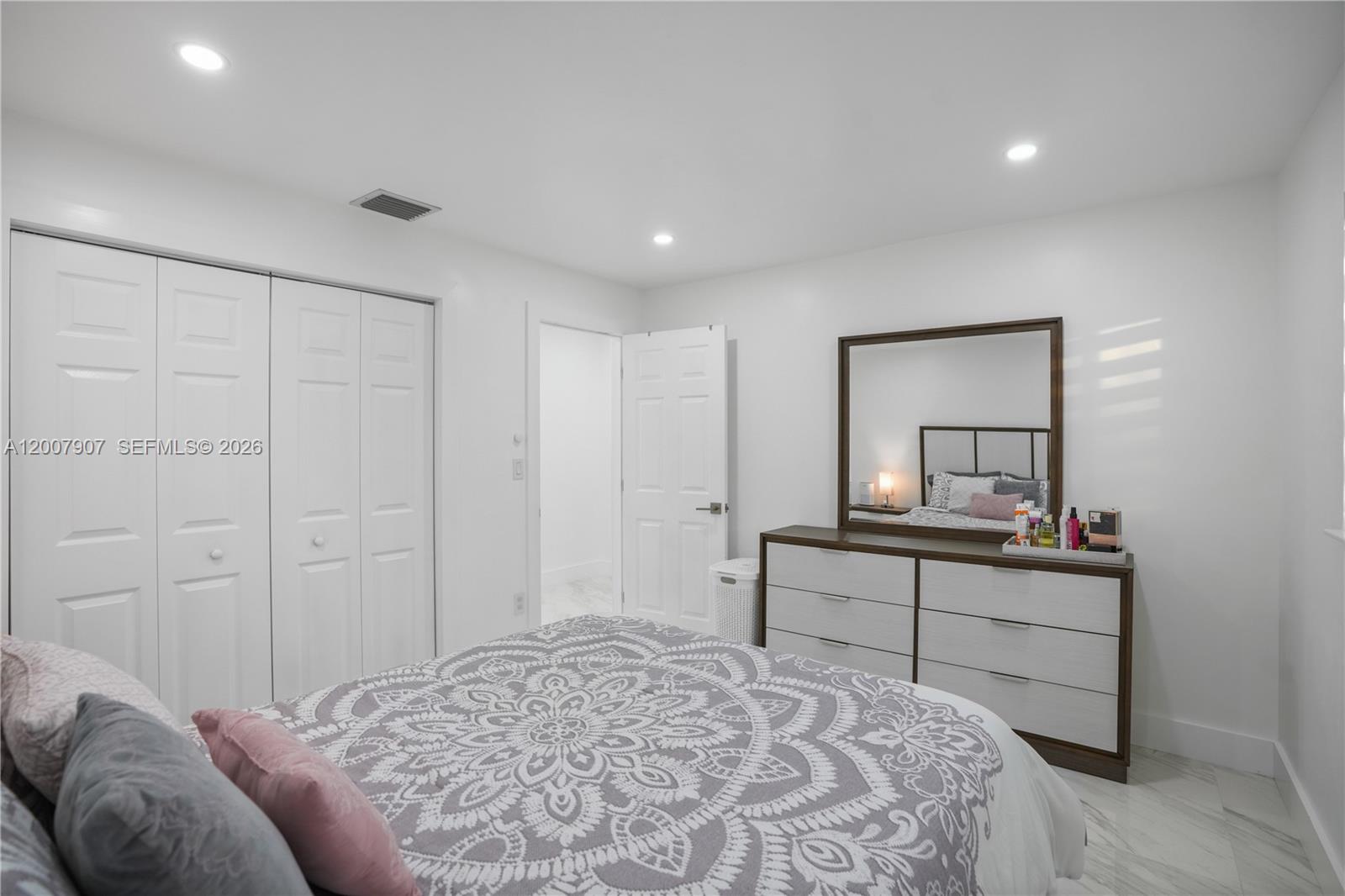 MICHE GARDENS - Residential