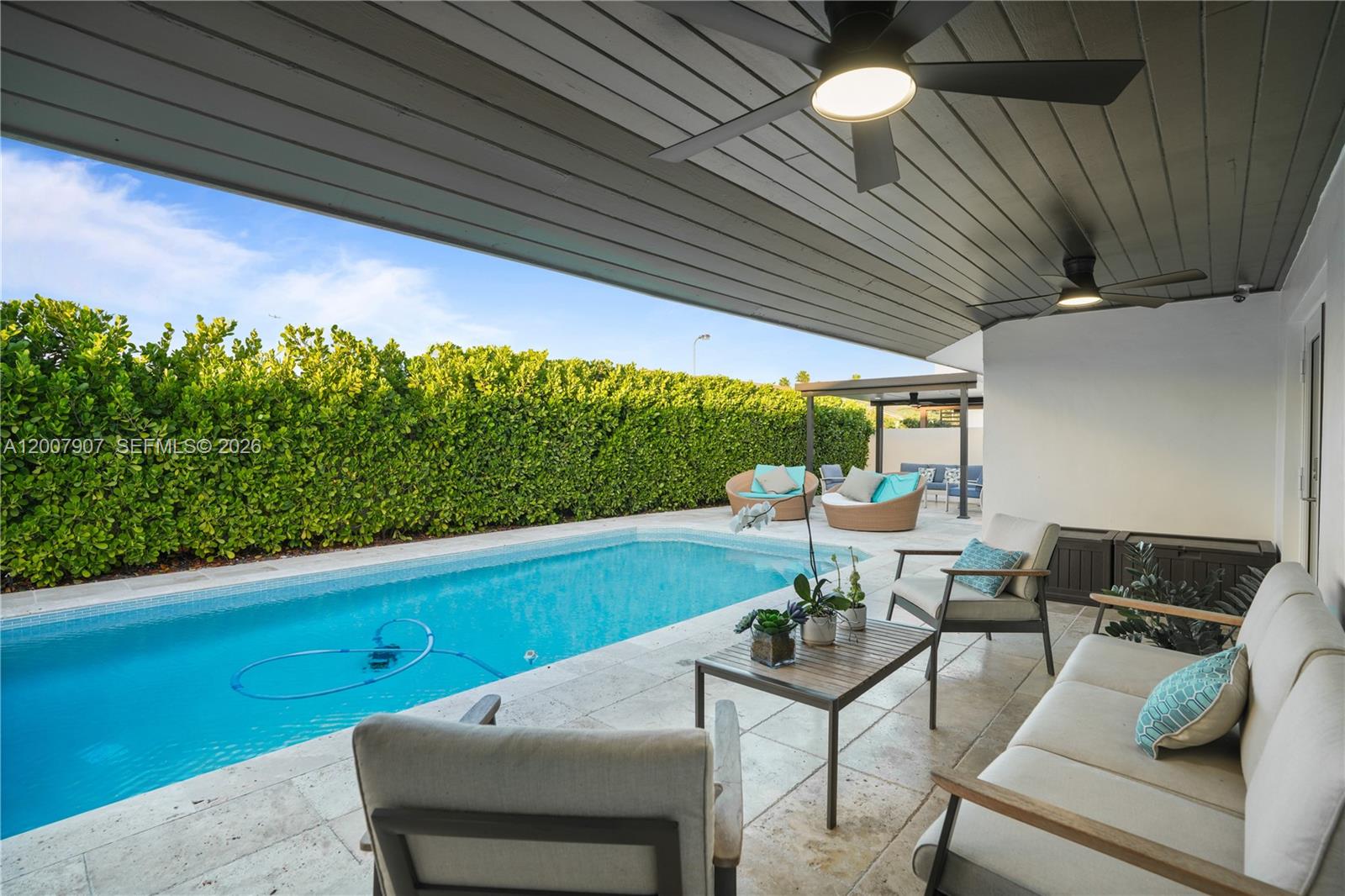 MICHE GARDENS - Residential