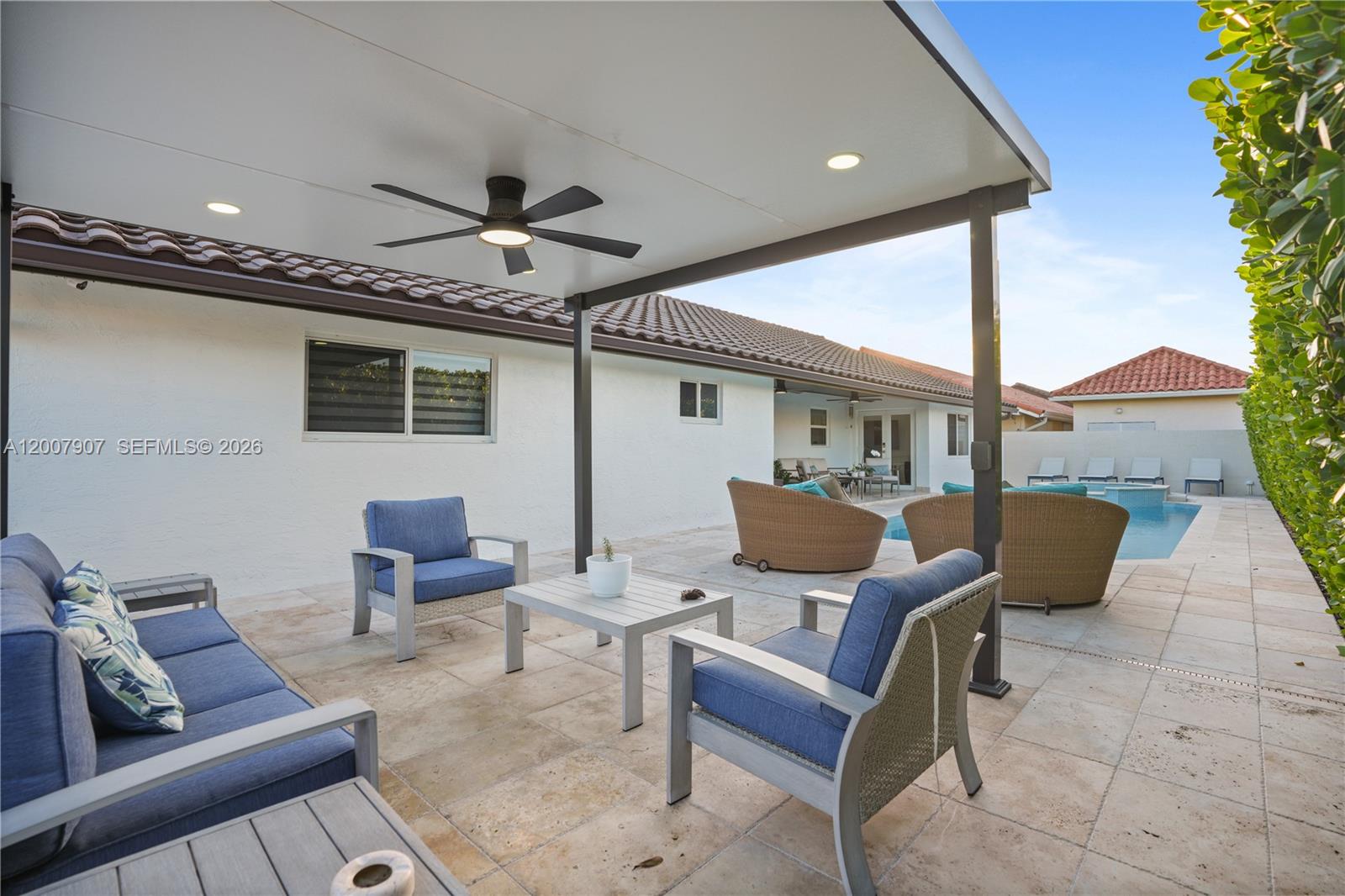 MICHE GARDENS - Residential