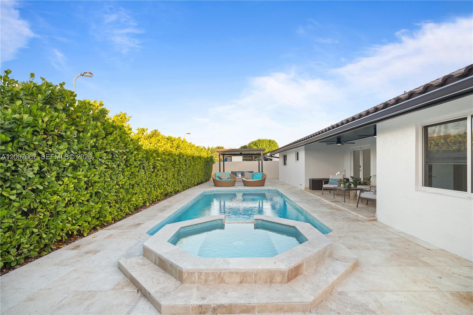 MICHE GARDENS - Residential