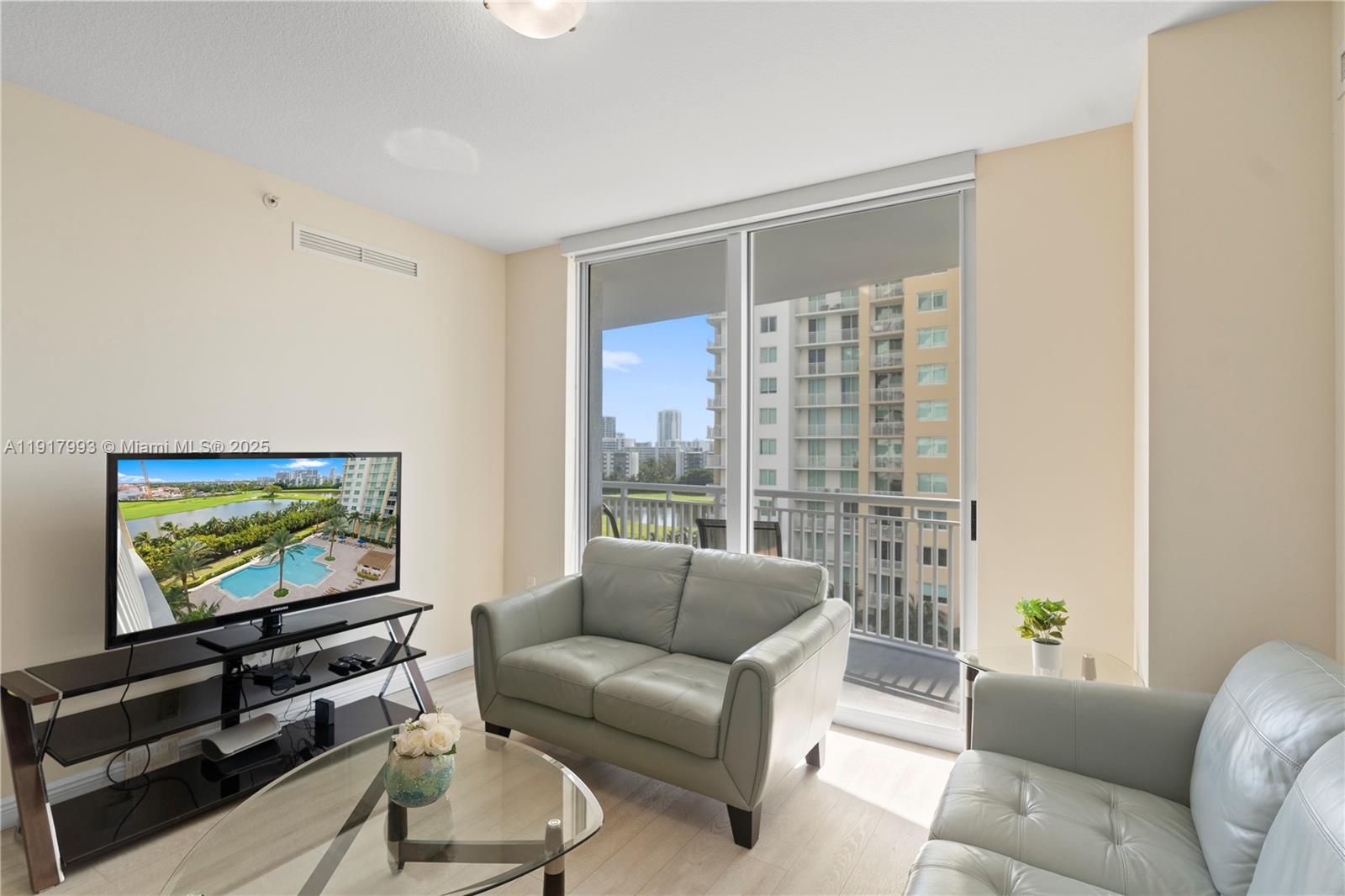 DUO CONDOMINIUM WEST - Residential Lease