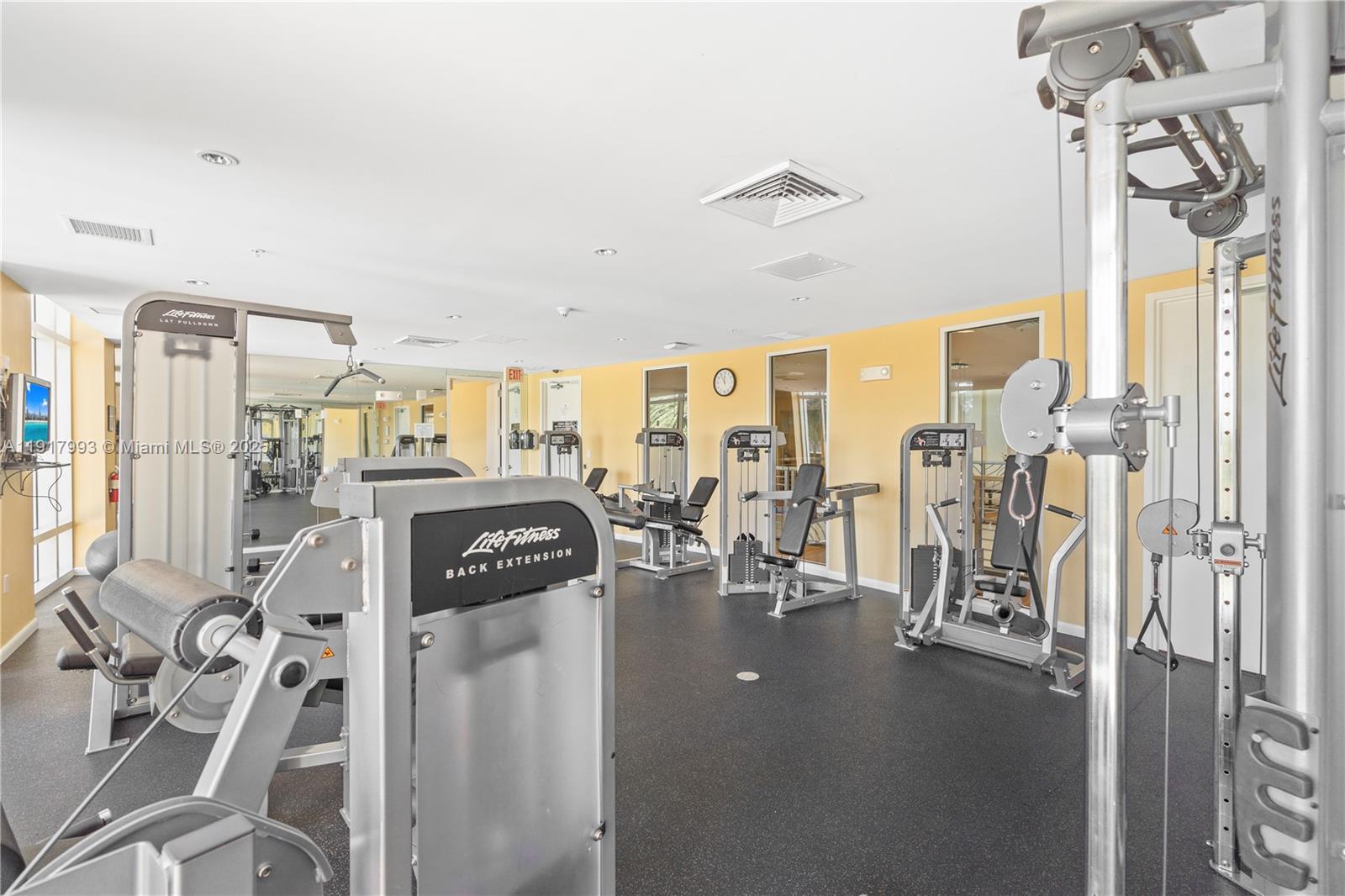 DUO CONDOMINIUM WEST - Residential Lease