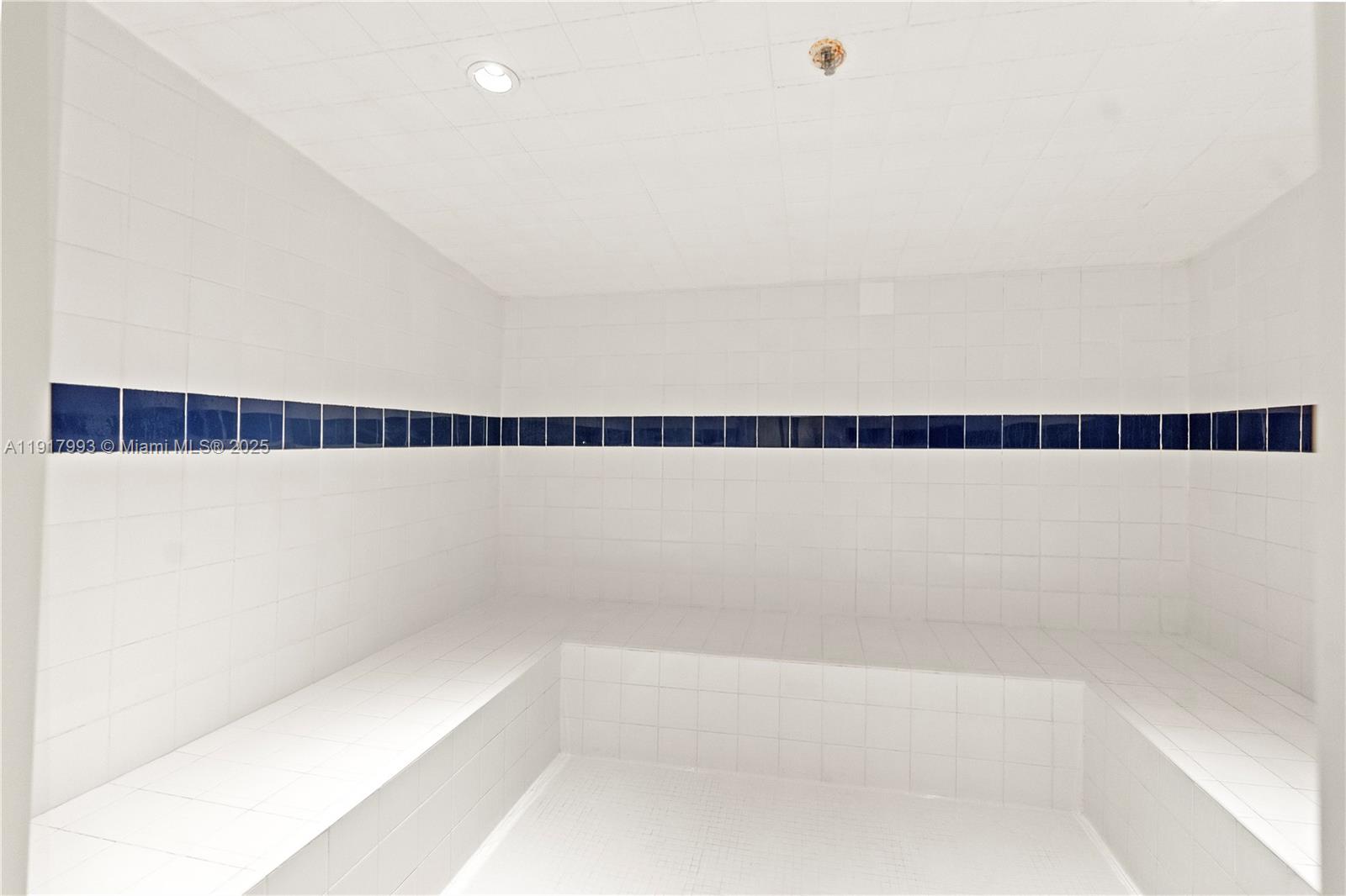 DUO CONDOMINIUM WEST - Residential Lease