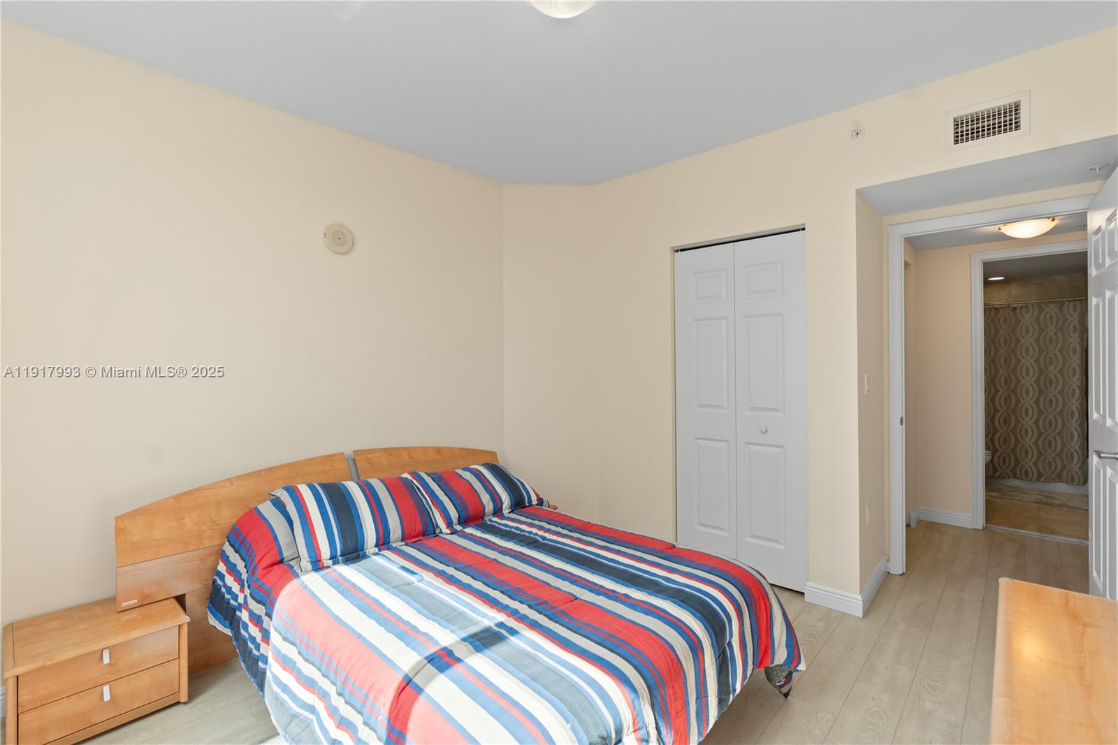 DUO CONDOMINIUM WEST - Residential Lease