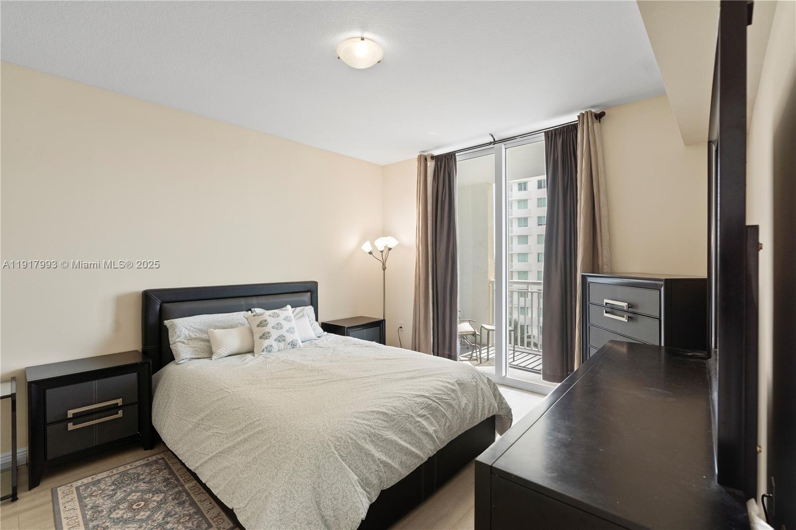 DUO CONDOMINIUM WEST - Residential Lease