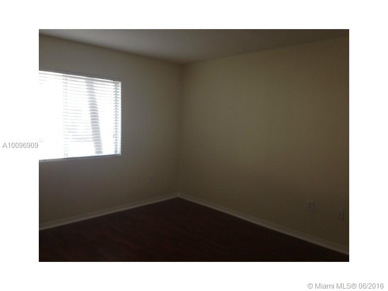 Villas/Snapper Village Co - Residential Lease