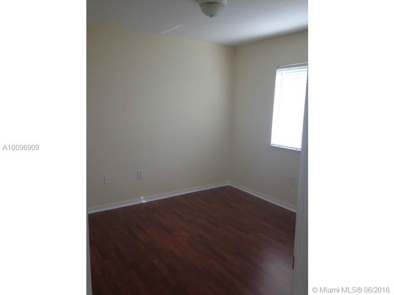 Villas/Snapper Village Co - Residential Lease