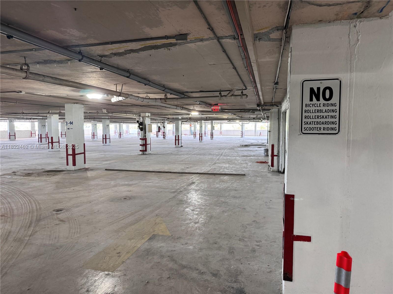 SAILBOAT CAY CONDO - Residential