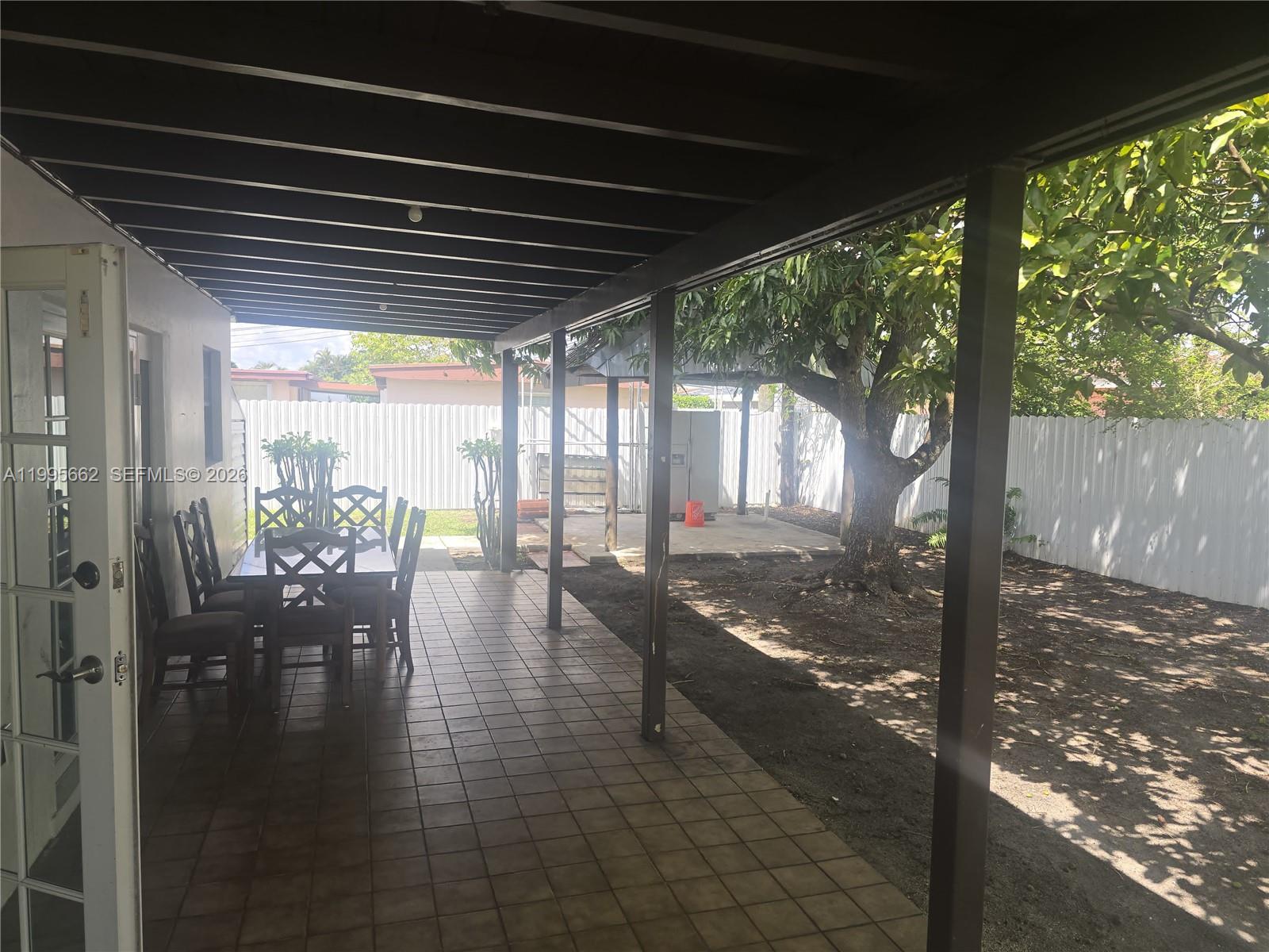 CORAL PARK ESTATES SEC 5 - Residential