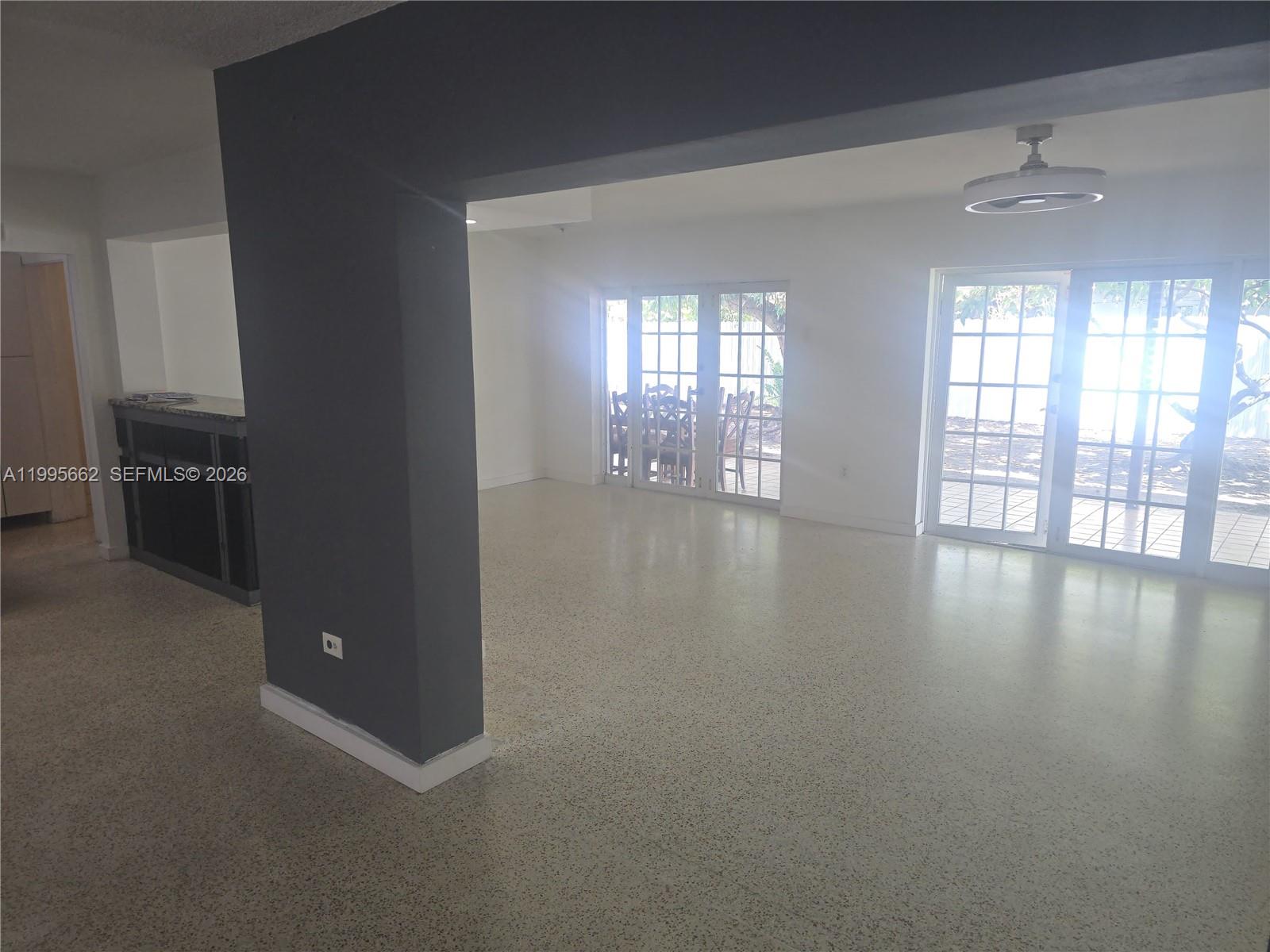 CORAL PARK ESTATES SEC 5 - Residential