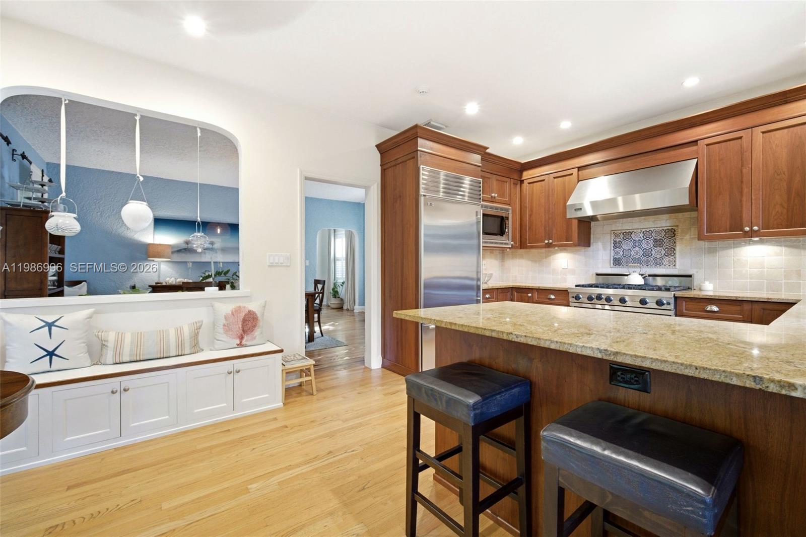 CORAL GABLE COUNTRY CLUB - Residential