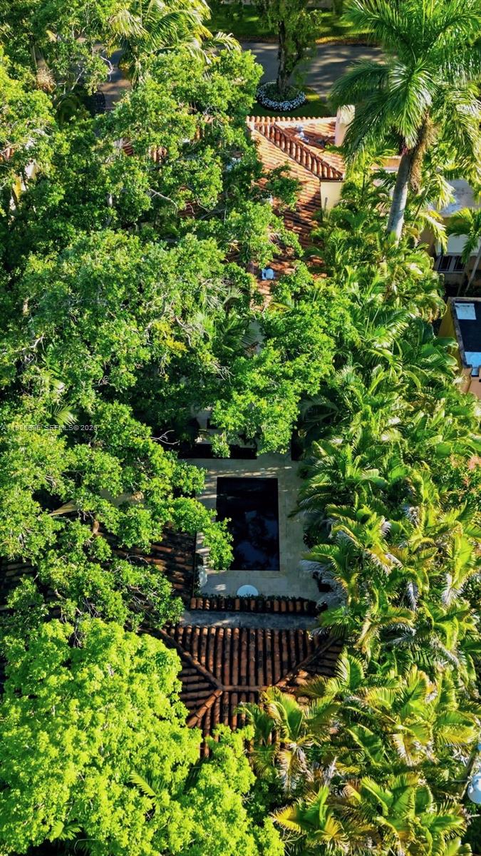 CORAL GABLE COUNTRY CLUB - Residential