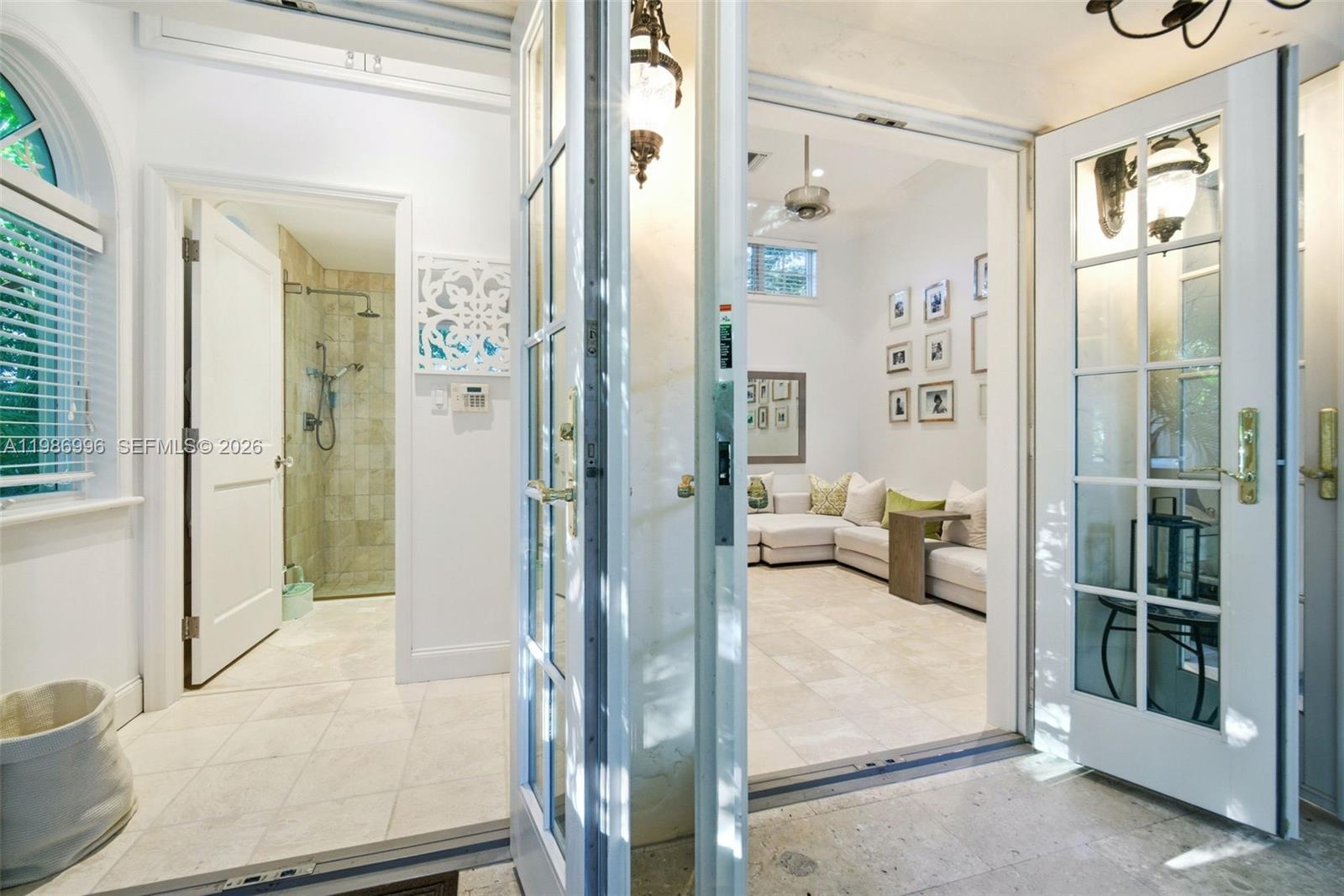 CORAL GABLE COUNTRY CLUB - Residential