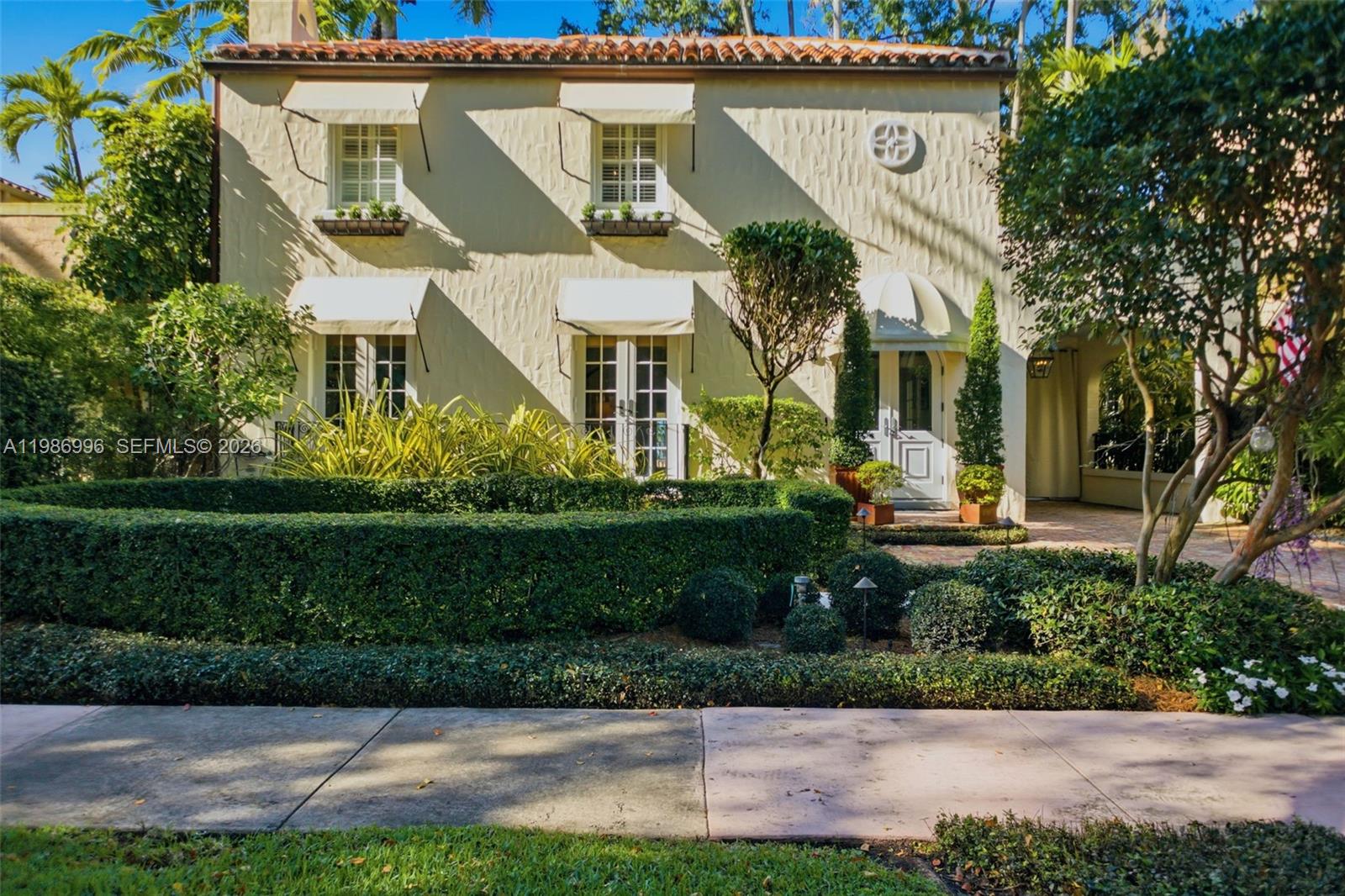 CORAL GABLE COUNTRY CLUB - Residential