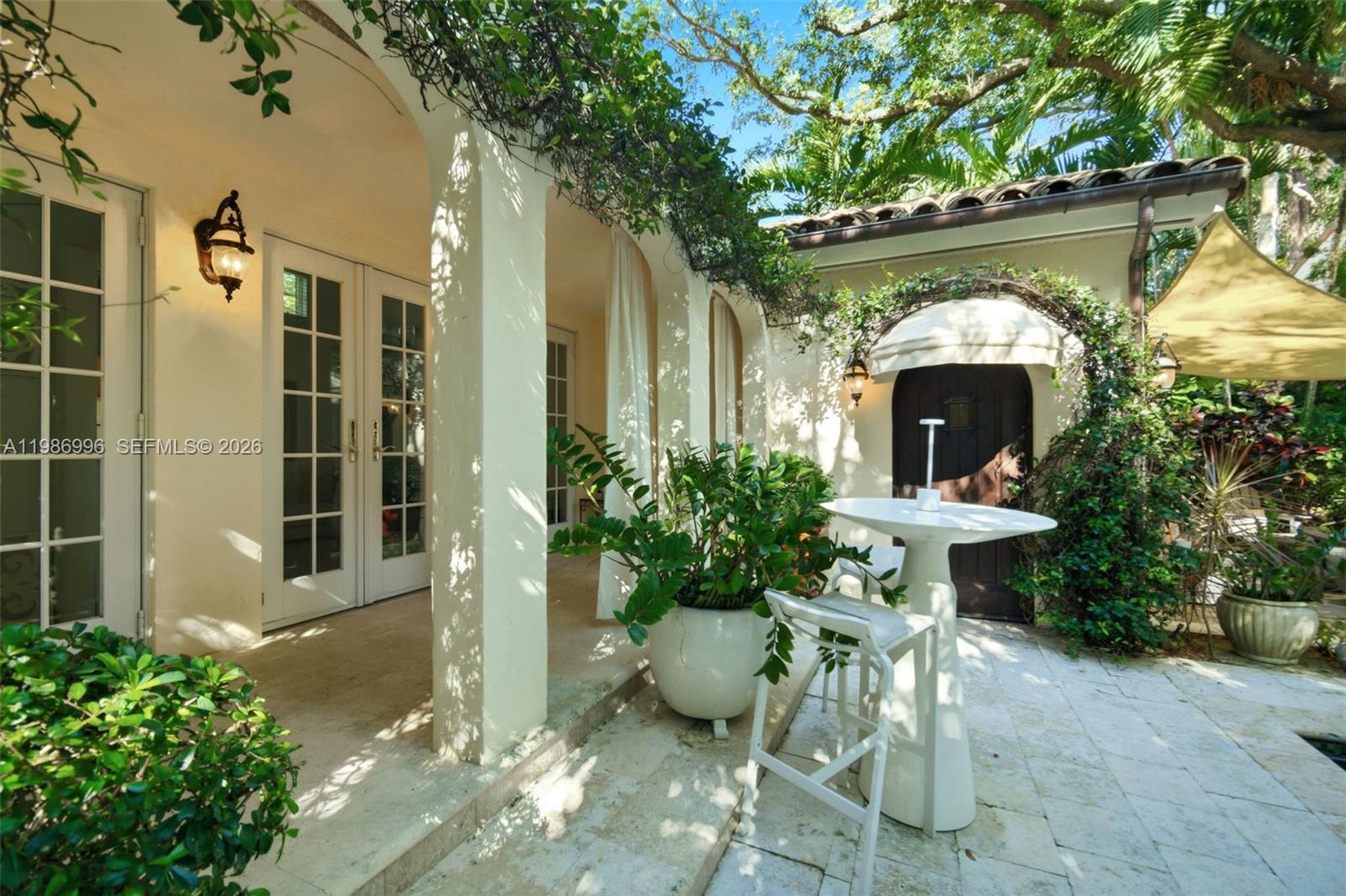 CORAL GABLE COUNTRY CLUB - Residential