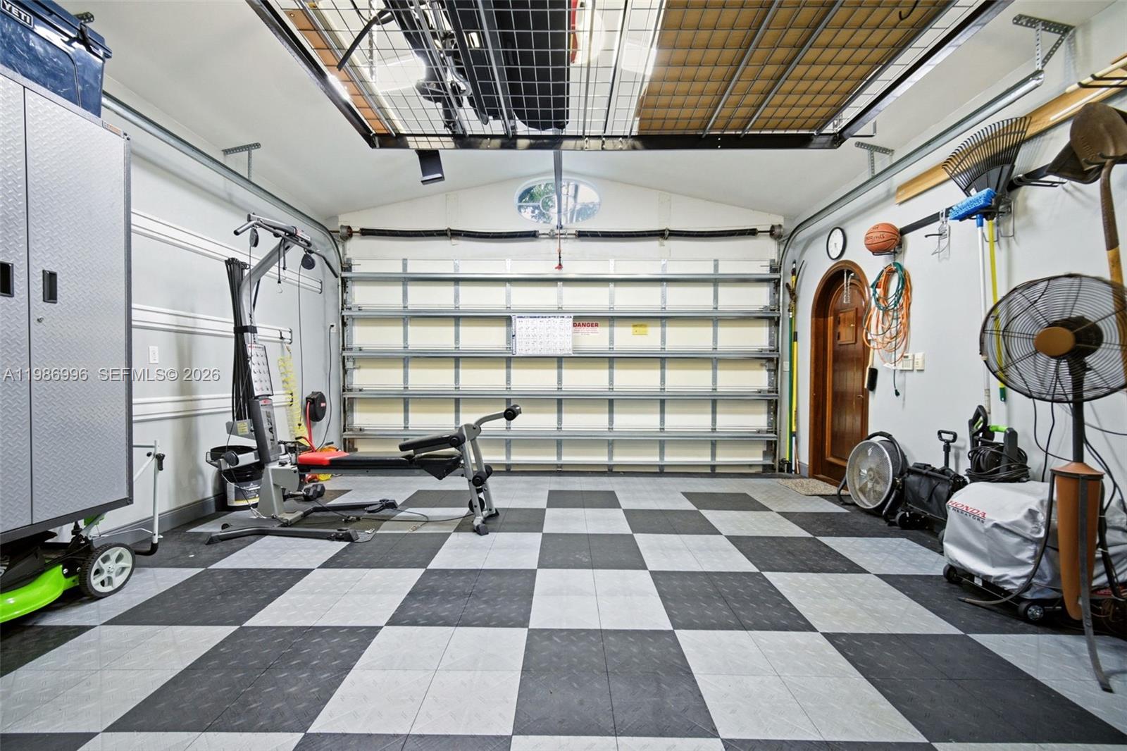 CORAL GABLE COUNTRY CLUB - Residential