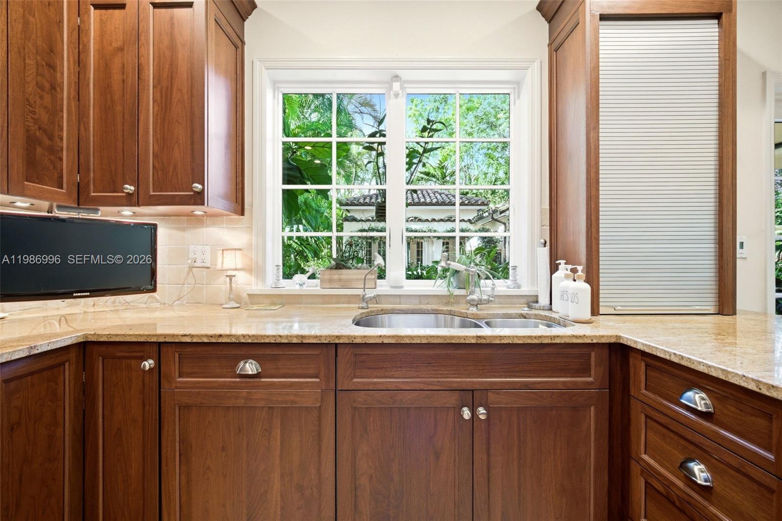 CORAL GABLE COUNTRY CLUB - Residential