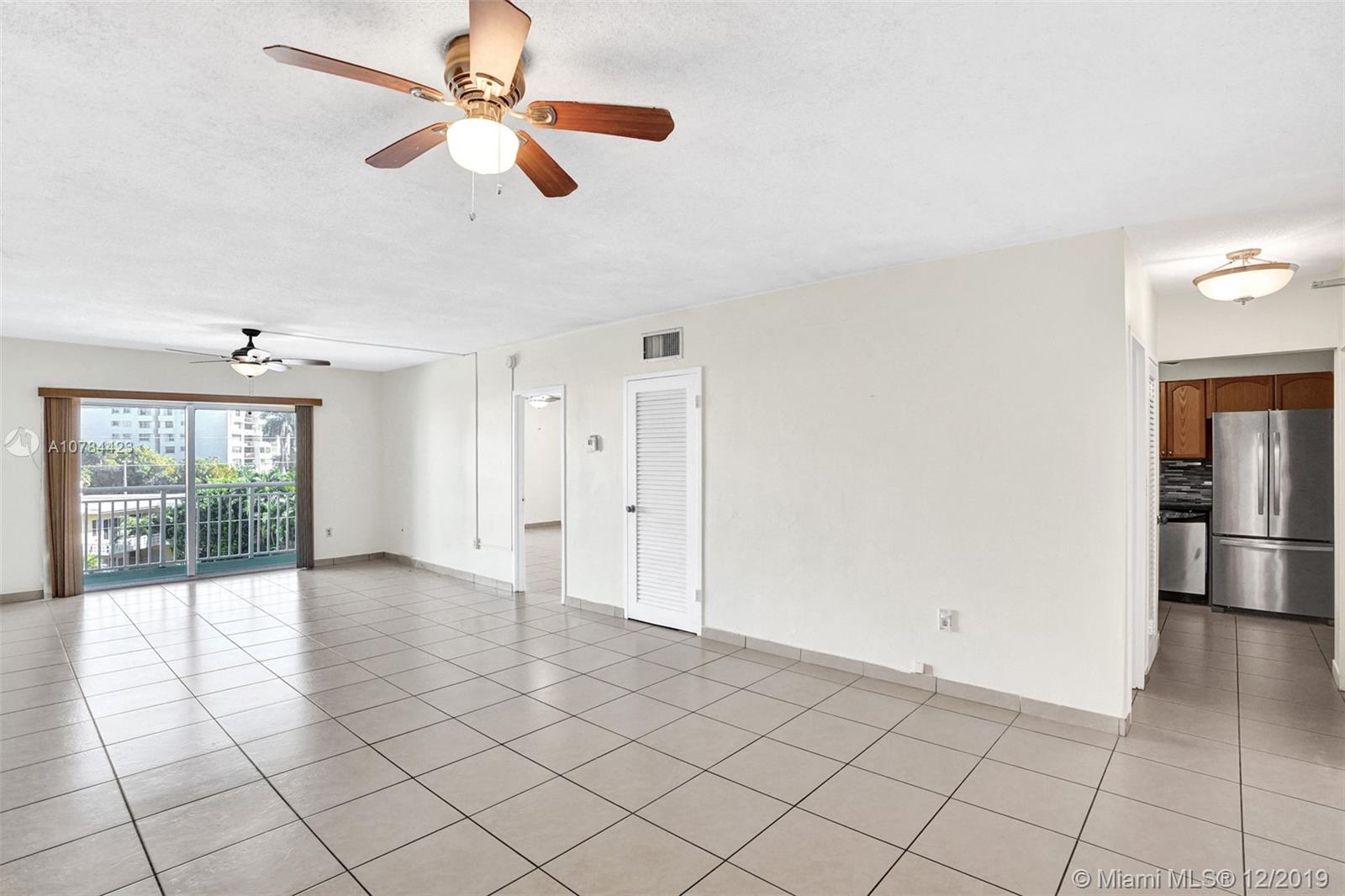 LEXINGTON CONDO - Residential