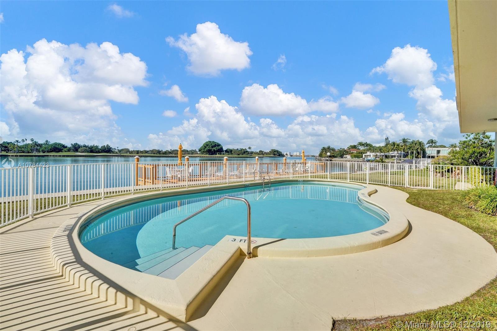 LEXINGTON CONDO - Residential