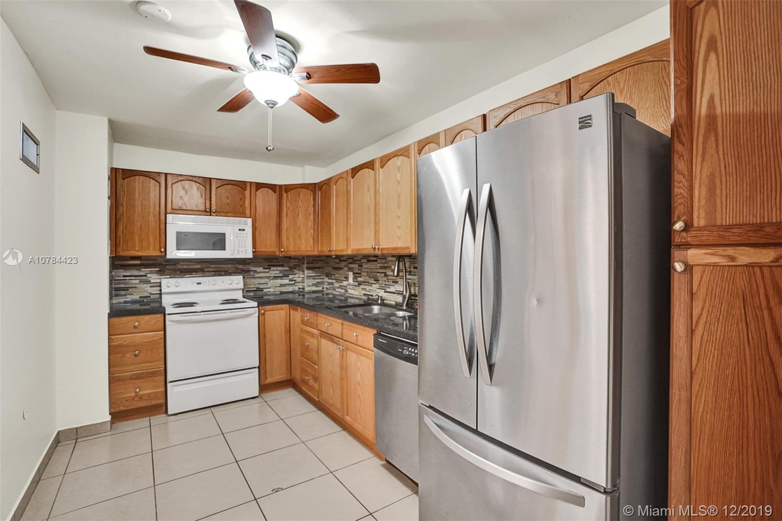 LEXINGTON CONDO - Residential