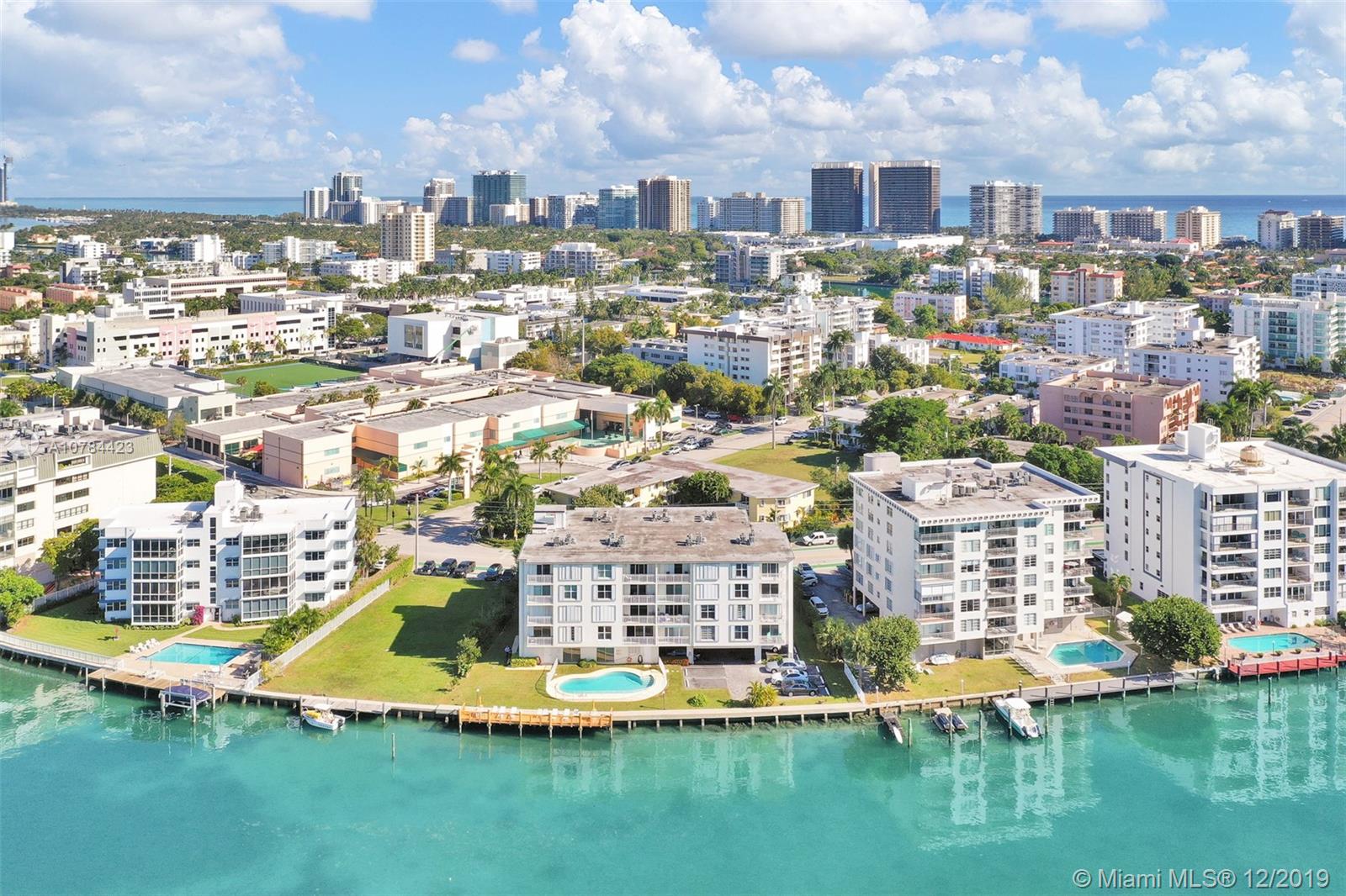 LEXINGTON CONDO - Residential