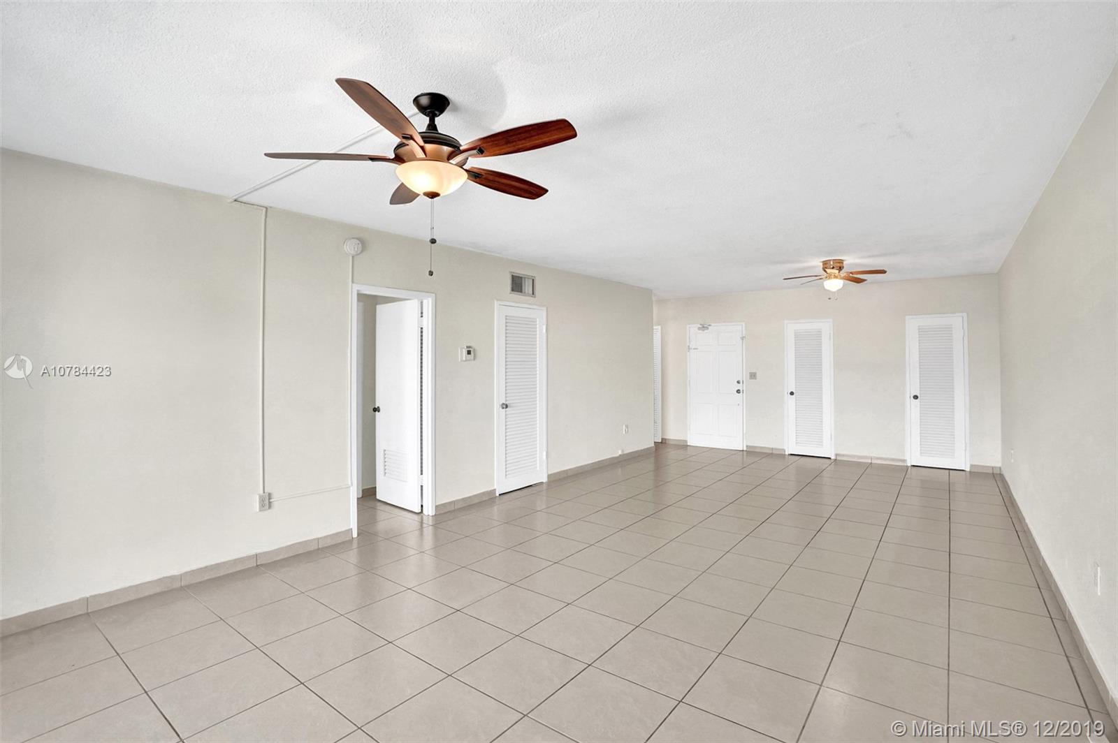 LEXINGTON CONDO - Residential