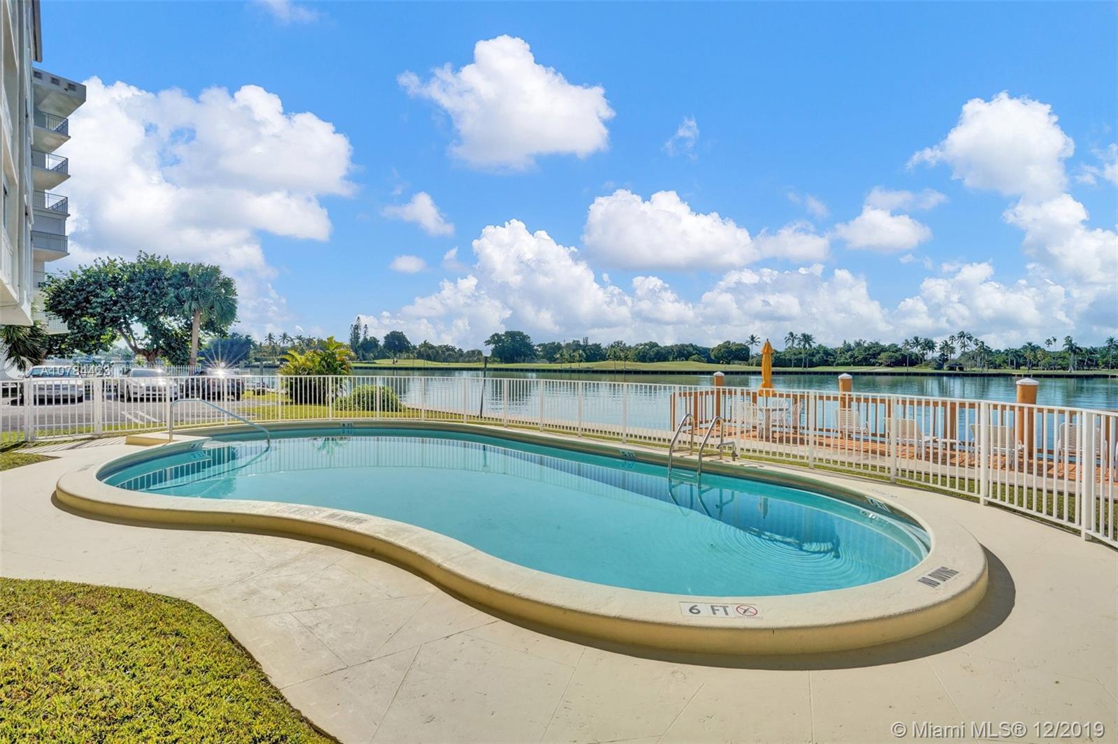 LEXINGTON CONDO - Residential