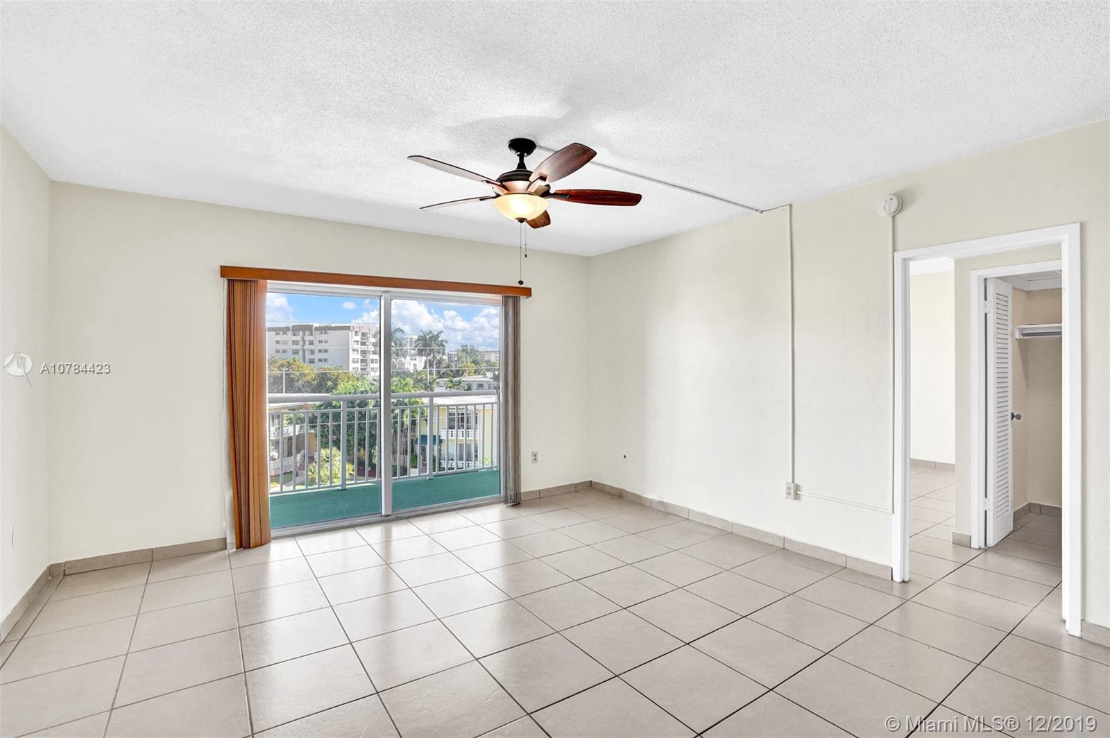 LEXINGTON CONDO - Residential