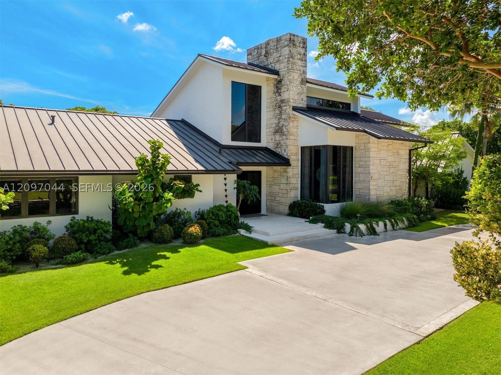 View photos, virtual tours, details... 5902 SW 105th St