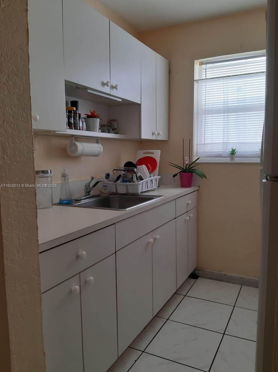 1255 W 49th Pl H204
