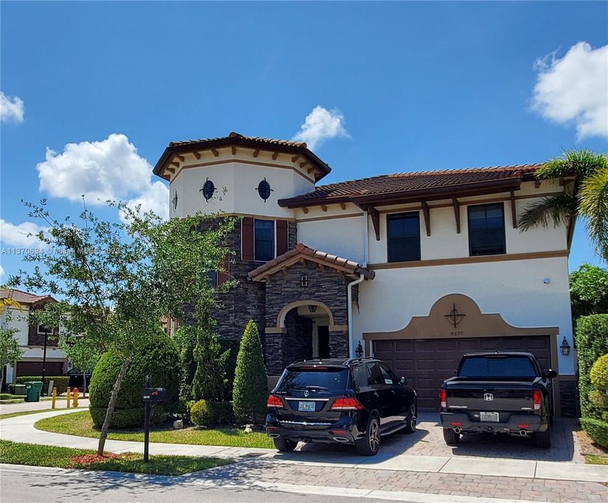 Spectacular two story residence located in one of Doral's most prestige gated communities in Doral Breeze with a large floor plan. Sale is subject to court probate approval  and is currently tenant occupied.  Buyer to veriify HOA amount with association. Please do not disturb tenant.