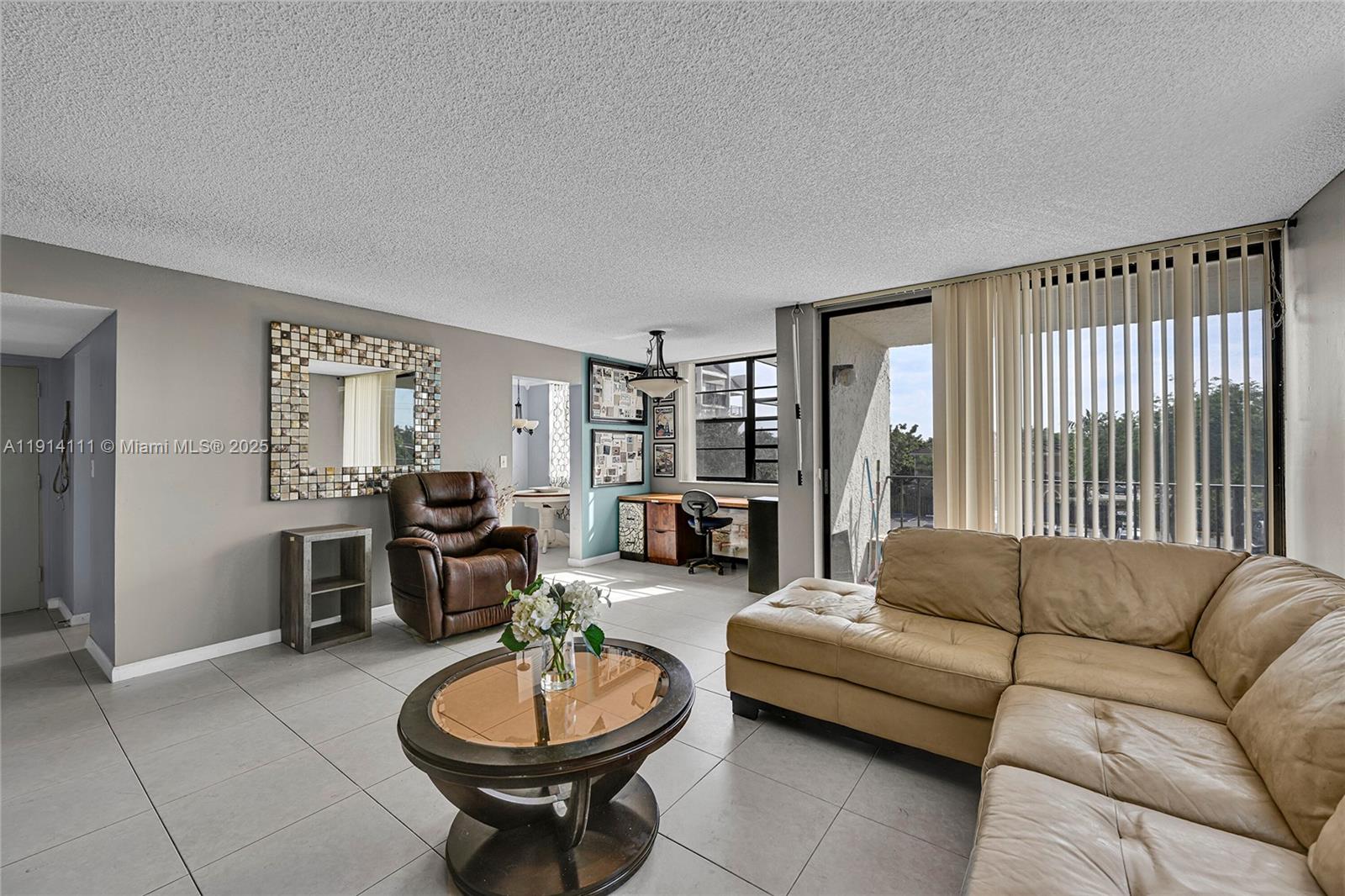 GATE THREE CONDO - Residential