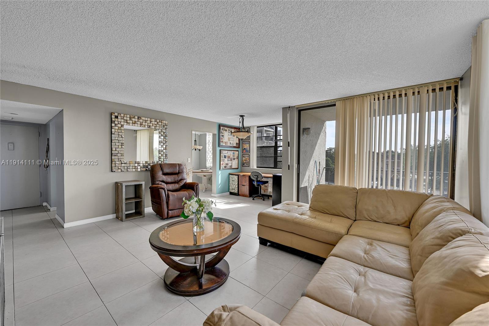 GATE THREE CONDO - Residential