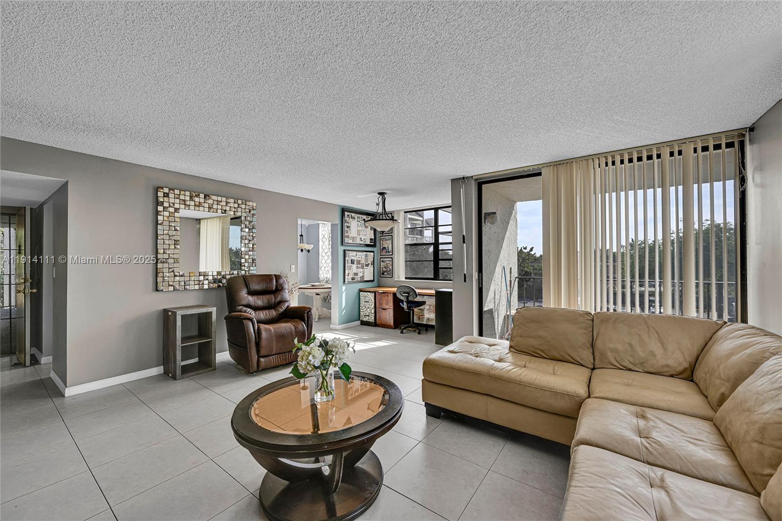 GATE THREE CONDO - Residential