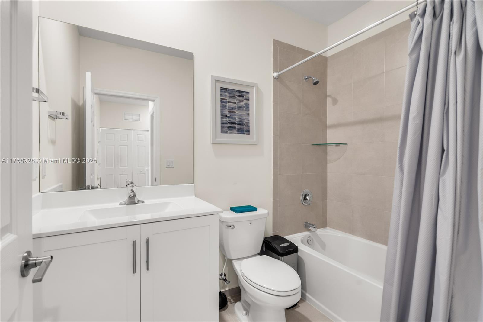 AQUABELLA SECTION ONE - Residential