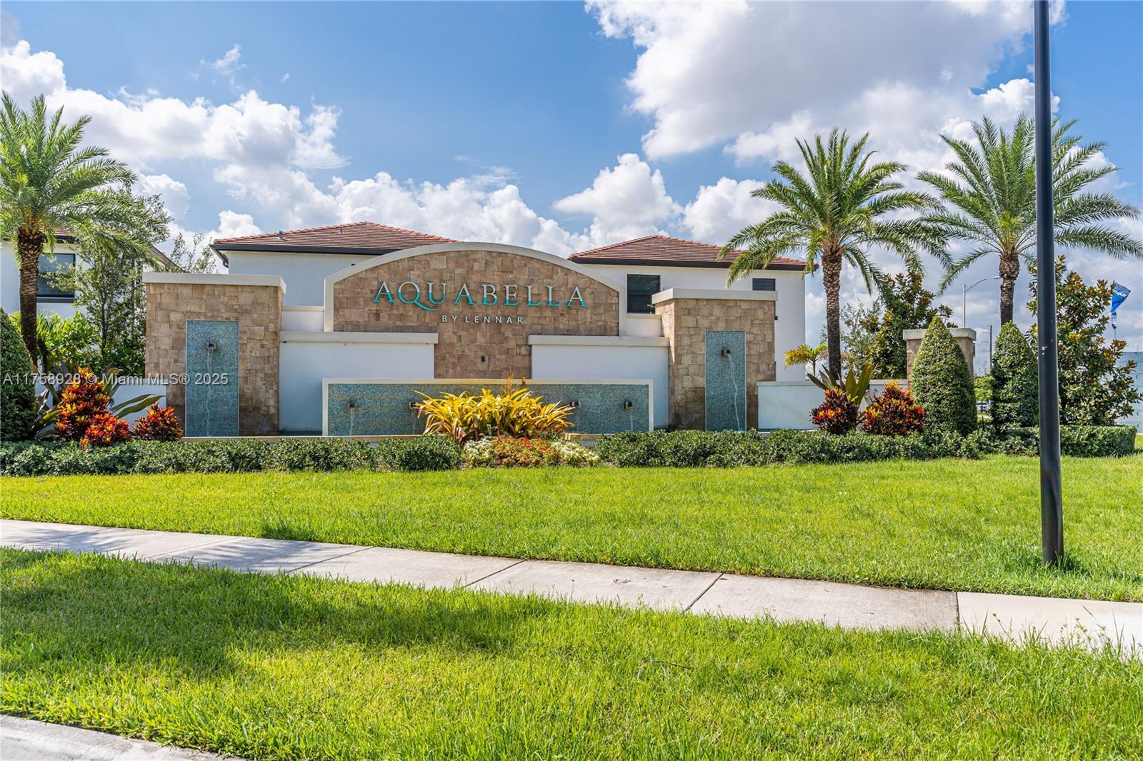 AQUABELLA SECTION ONE - Residential
