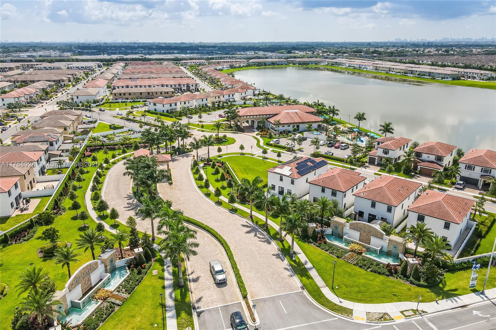 AQUABELLA SECTION ONE - Residential
