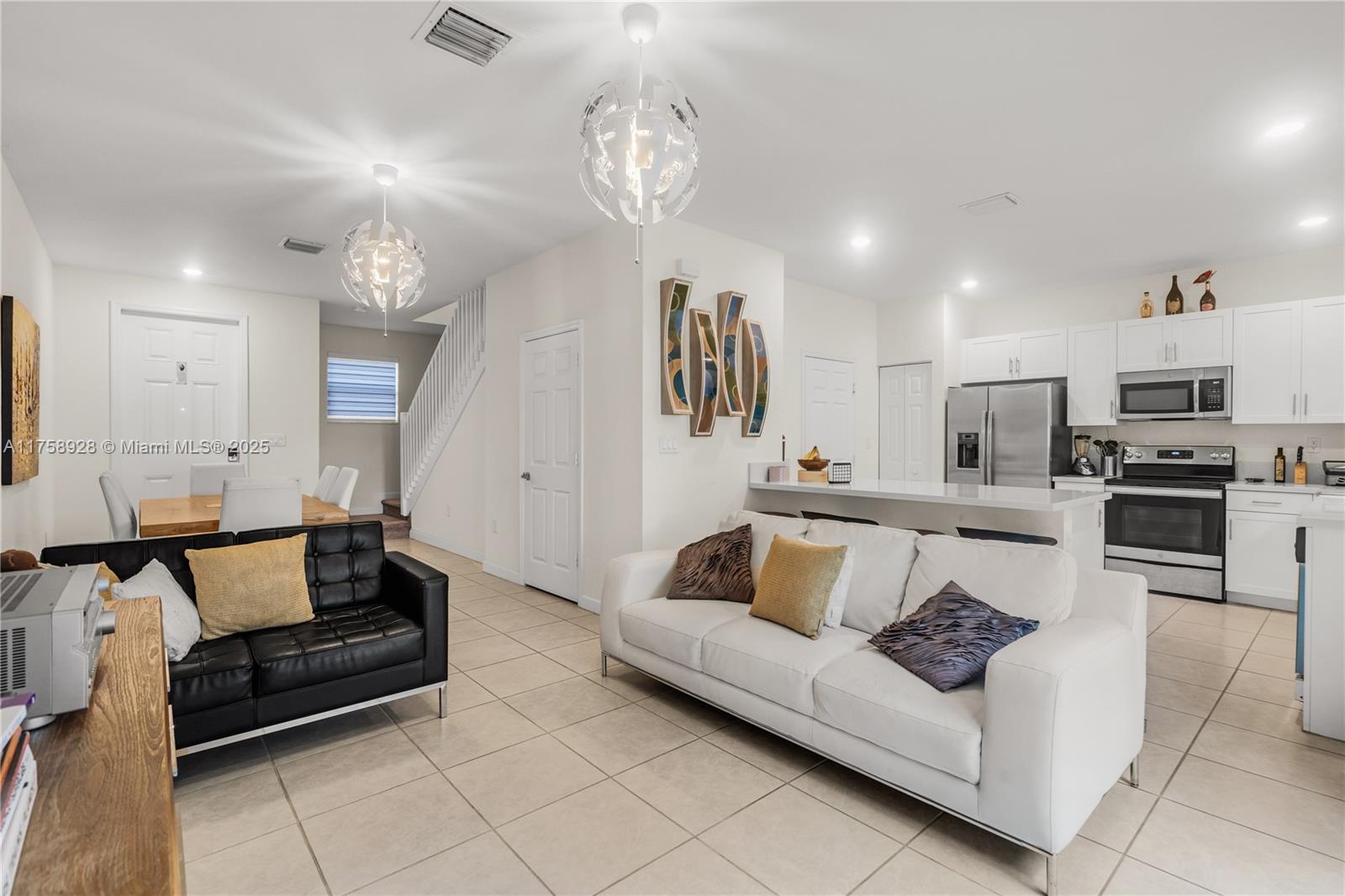 AQUABELLA SECTION ONE - Residential