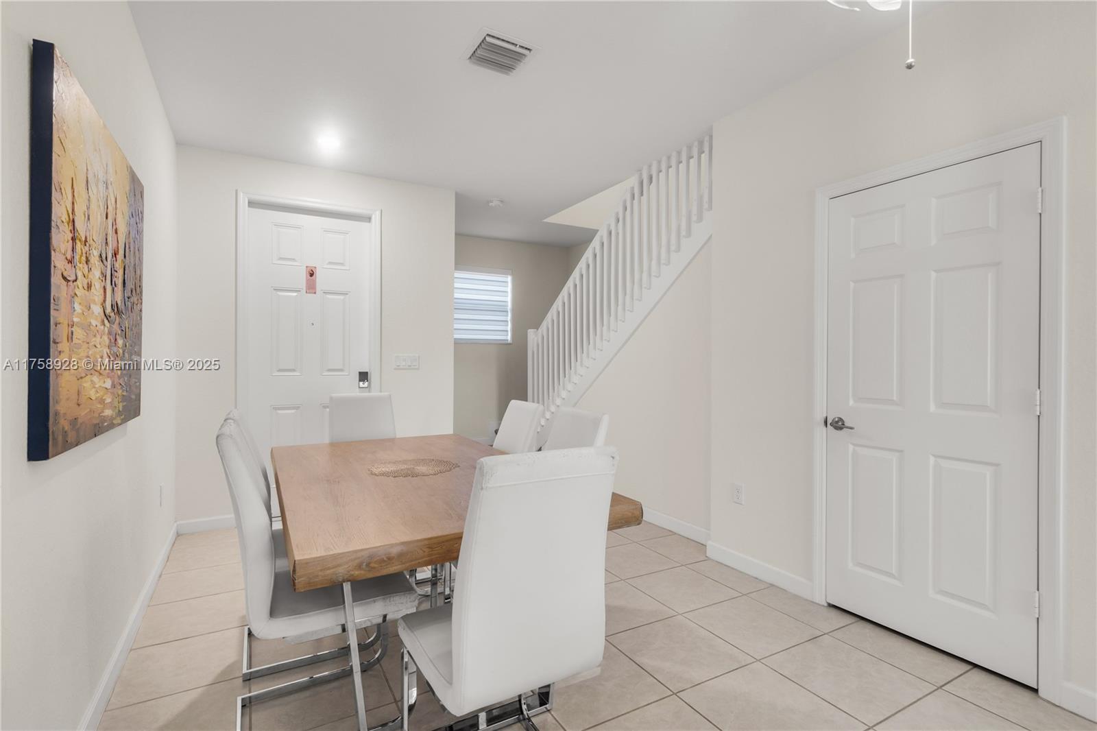 AQUABELLA SECTION ONE - Residential