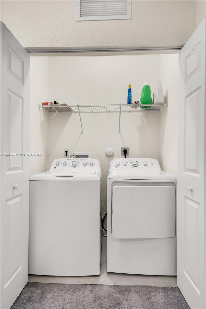 AQUABELLA SECTION ONE - Residential