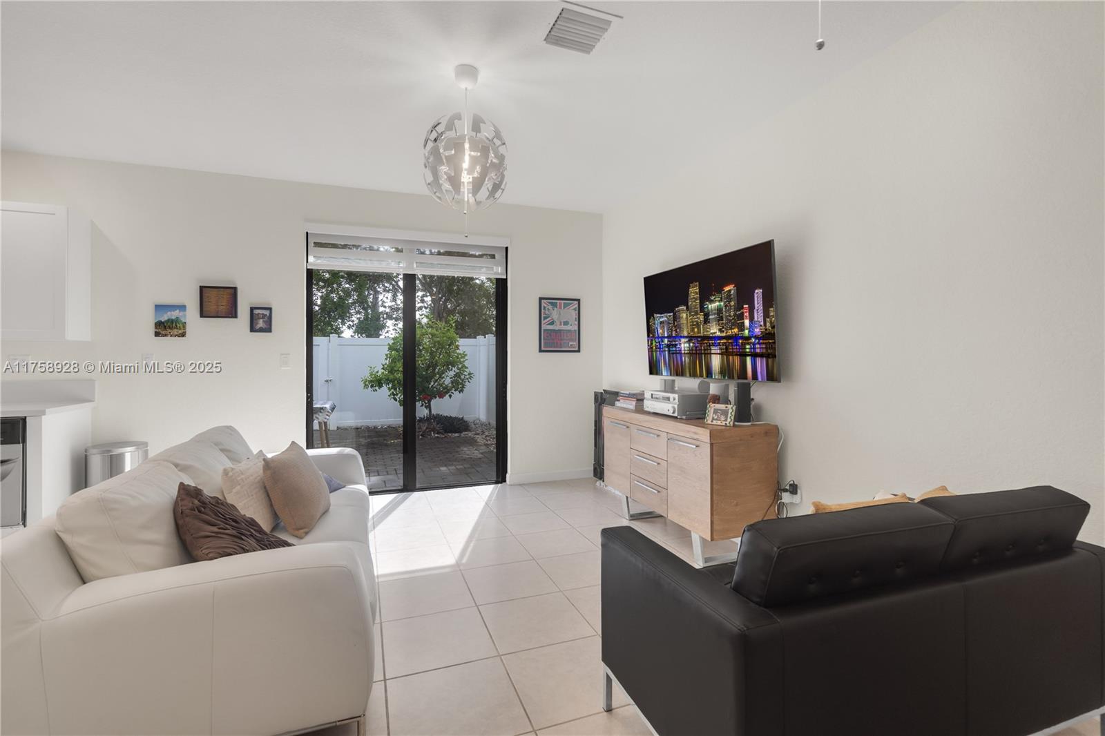 AQUABELLA SECTION ONE - Residential