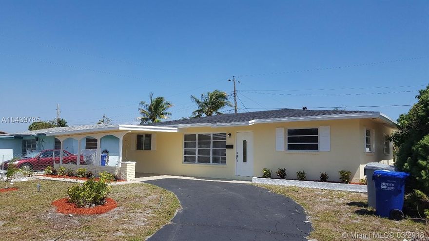 Spectacular open floorplan 3BR pool home in Pompano. This home has a stunning kitchen with granite countertops, easy close cabinets and SS appliances.  The home has a beautiful backyard pool and is conveniently located near Copans road and Dixie Hwy.