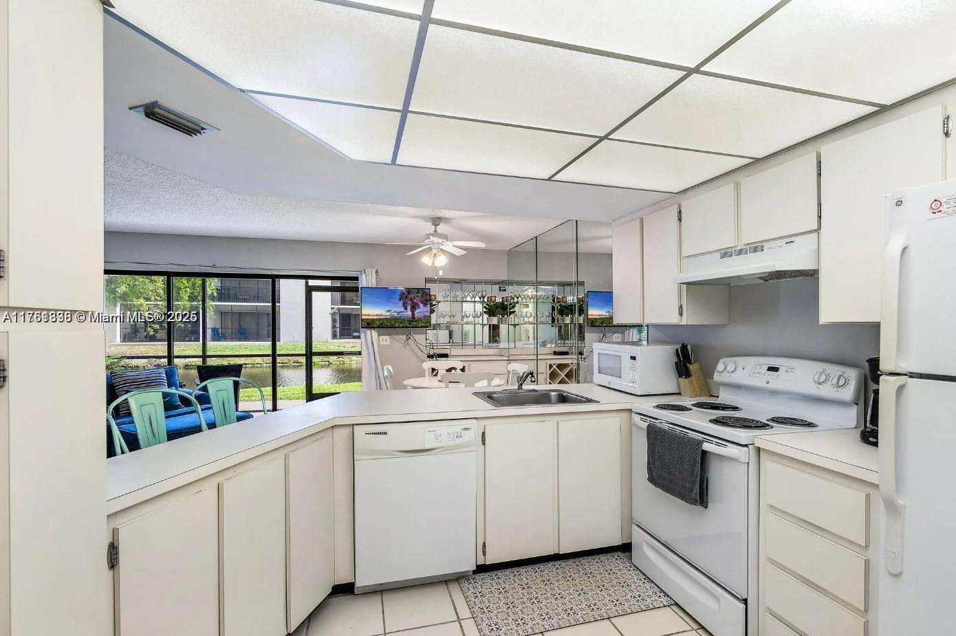 SEA RISE CONDO - Residential Lease