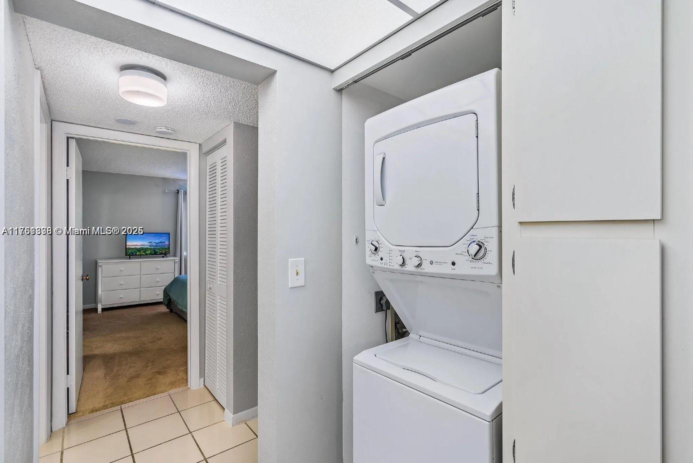 SEA RISE CONDO - Residential Lease