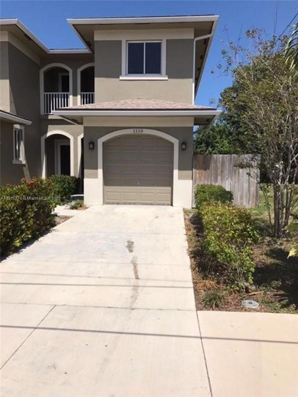 Photo of 1110 NE 1st Ave #1110, Fort Lauderdale, FL 33304 (MLS # A11910376)